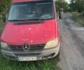 Красный Мерседес Sprinter, объемом двигателя 2.2 л и пробегом 373 тыс. км за 5000 $, фото 1 на Automoto.ua
