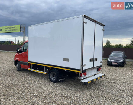 Красный Мерседес Sprinter, объемом двигателя 2.2 л и пробегом 243 тыс. км за 25800 $, фото 4 на Automoto.ua