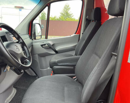 Красный Мерседес Sprinter, объемом двигателя 2.2 л и пробегом 243 тыс. км за 25800 $, фото 25 на Automoto.ua