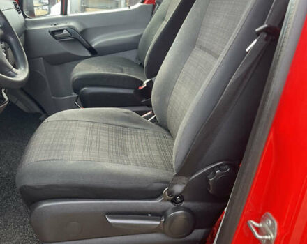 Красный Мерседес Sprinter, объемом двигателя 2.2 л и пробегом 246 тыс. км за 25400 $, фото 13 на Automoto.ua