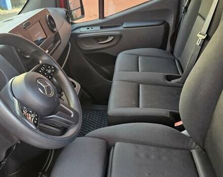 Красный Мерседес Sprinter, объемом двигателя 0 л и пробегом 540 тыс. км за 30168 $, фото 6 на Automoto.ua