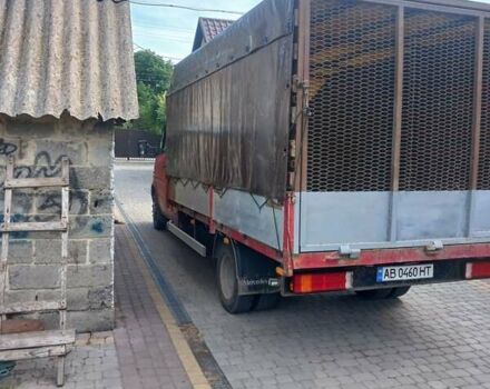 Красный Мерседес Sprinter, объемом двигателя 2.9 л и пробегом 755 тыс. км за 10000 $, фото 4 на Automoto.ua