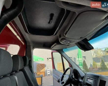 Красный Мерседес Sprinter, объемом двигателя 0 л и пробегом 300 тыс. км за 20999 $, фото 23 на Automoto.ua