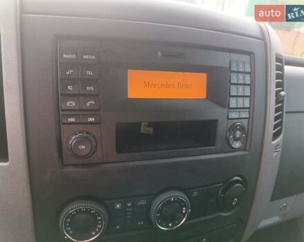 Красный Мерседес Sprinter, объемом двигателя 2.14 л и пробегом 480 тыс. км за 19000 $, фото 30 на Automoto.ua