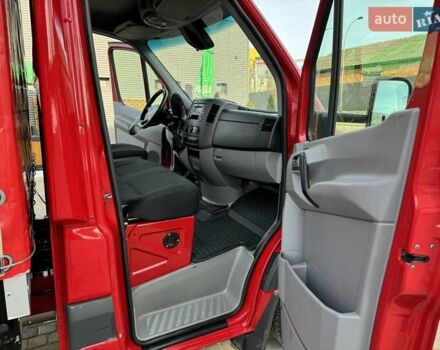 Красный Мерседес Sprinter, объемом двигателя 0 л и пробегом 300 тыс. км за 20999 $, фото 25 на Automoto.ua