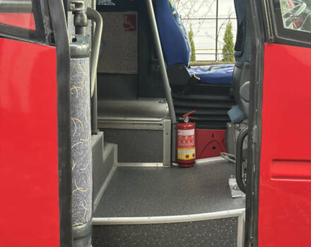 Червоний Мерседес Sprinter, об'ємом двигуна 2.7 л та пробігом 595 тис. км за 35000 $, фото 16 на Automoto.ua