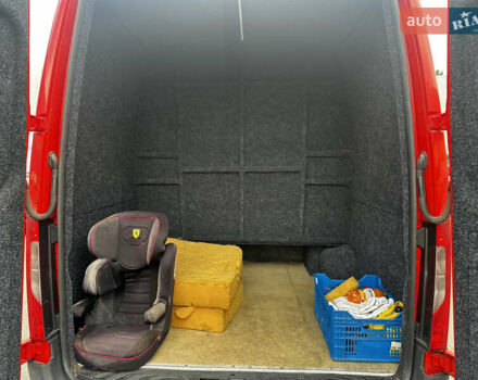 Красный Мерседес Sprinter, объемом двигателя 2.14 л и пробегом 380 тыс. км за 52000 $, фото 3 на Automoto.ua