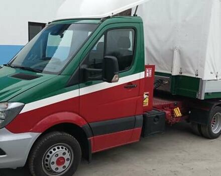 Красный Мерседес Sprinter, объемом двигателя 3 л и пробегом 300 тыс. км за 33000 $, фото 1 на Automoto.ua