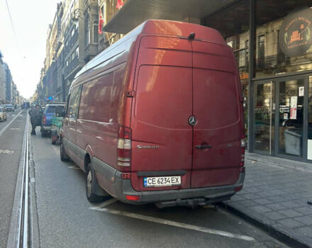 Красный Мерседес Sprinter, объемом двигателя 2.99 л и пробегом 651 тыс. км за 28988 $, фото 5 на Automoto.ua