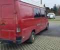 Красный Мерседес Sprinter, объемом двигателя 0.29 л и пробегом 770 тыс. км за 9229 $, фото 3 на Automoto.ua