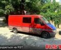 Красный Мерседес Sprinter, объемом двигателя 2.2 л и пробегом 400 тыс. км за 5000 $, фото 1 на Automoto.ua