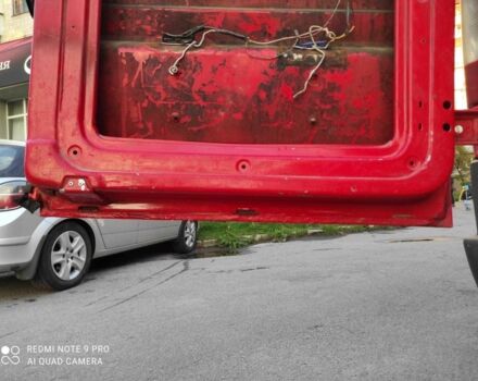 Красный Мерседес Sprinter, объемом двигателя 0.22 л и пробегом 450 тыс. км за 8600 $, фото 14 на Automoto.ua