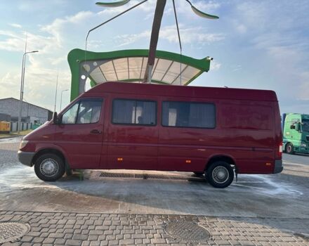 Красный Мерседес Sprinter, объемом двигателя 2.2 л и пробегом 386 тыс. км за 8900 $, фото 2 на Automoto.ua