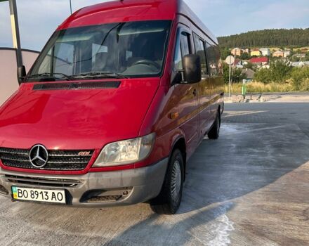 Красный Мерседес Sprinter, объемом двигателя 2.2 л и пробегом 386 тыс. км за 8900 $, фото 1 на Automoto.ua