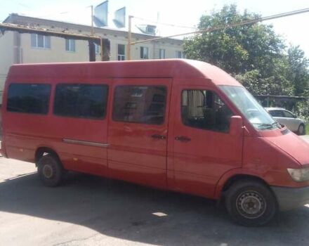 Червоний Мерседес Sprinter, об'ємом двигуна 2.3 л та пробігом 400 тис. км за 5500 $, фото 2 на Automoto.ua
