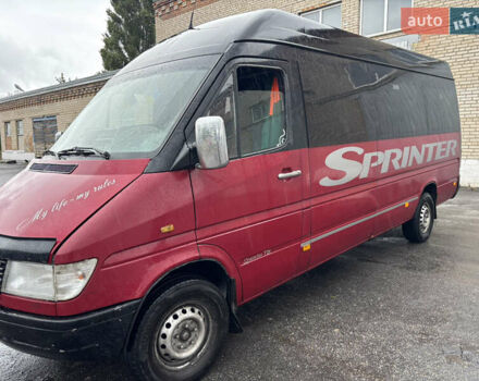Красный Мерседес Sprinter, объемом двигателя 2.87 л и пробегом 500 тыс. км за 7900 $, фото 2 на Automoto.ua