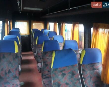 Красный Мерседес Sprinter, объемом двигателя 2.9 л и пробегом 90 тыс. км за 9000 $, фото 7 на Automoto.ua