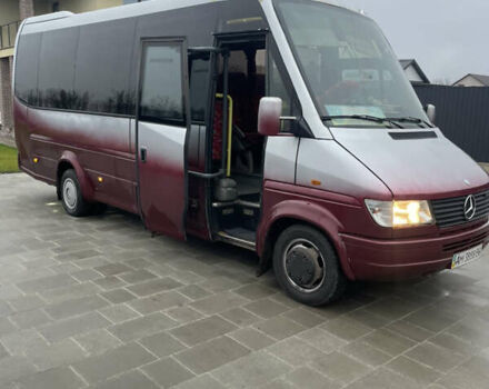 Красный Мерседес Sprinter, объемом двигателя 2.9 л и пробегом 700 тыс. км за 19500 $, фото 3 на Automoto.ua