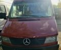 Красный Мерседес Sprinter, объемом двигателя 2.87 л и пробегом 500 тыс. км за 5300 $, фото 1 на Automoto.ua