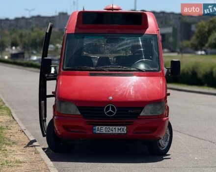 Красный Мерседес Sprinter, объемом двигателя 2.2 л и пробегом 716 тыс. км за 8000 $, фото 8 на Automoto.ua