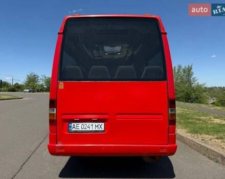 Красный Мерседес Sprinter, объемом двигателя 2.2 л и пробегом 716 тыс. км за 8000 $, фото 1 на Automoto.ua
