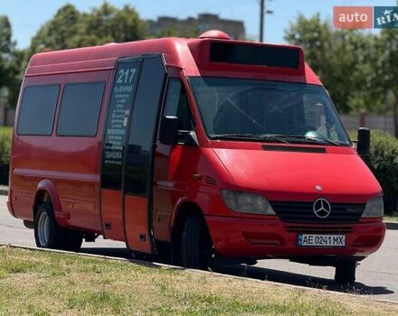 Красный Мерседес Sprinter, объемом двигателя 2.2 л и пробегом 716 тыс. км за 8000 $, фото 6 на Automoto.ua