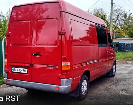 Красный Мерседес Sprinter, объемом двигателя 2.1 л и пробегом 620 тыс. км за 7700 $, фото 3 на Automoto.ua