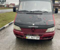 Красный Мерседес Sprinter, объемом двигателя 2.15 л и пробегом 400 тыс. км за 3700 $, фото 1 на Automoto.ua