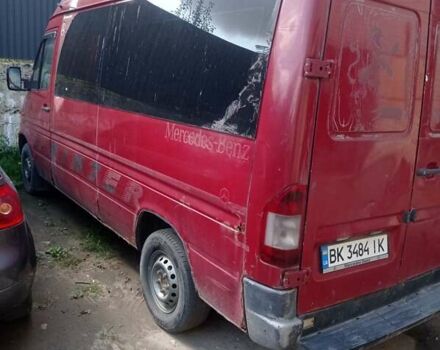 Мерседес Sprinter 2001 в Здолбунове на Automoto.ua Красный Мерседес Sprinter, объемом двигателя 2.7 л и пробегом 600 тыс. км за 4800 $, фото 3 на Automoto.ua