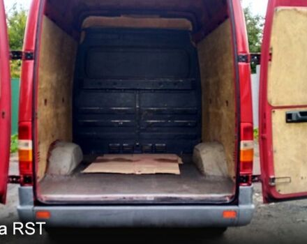 Красный Мерседес Sprinter, объемом двигателя 2.1 л и пробегом 620 тыс. км за 7700 $, фото 6 на Automoto.ua