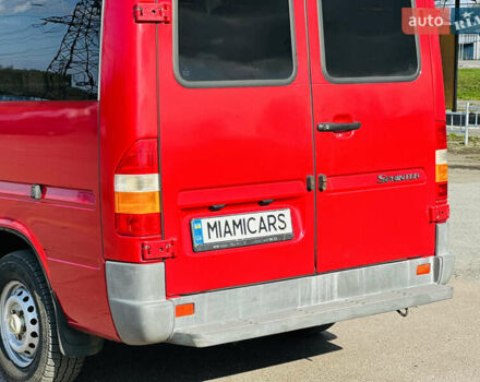 Красный Мерседес Sprinter, объемом двигателя 2.2 л и пробегом 332 тыс. км за 9999 $, фото 10 на Automoto.ua