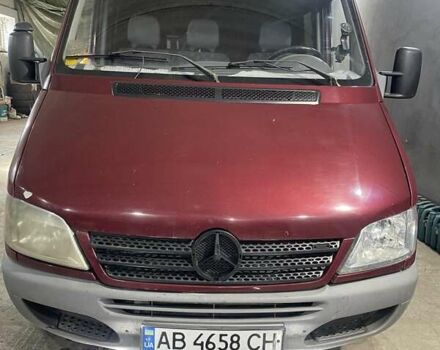 Красный Мерседес Sprinter, объемом двигателя 2.15 л и пробегом 357 тыс. км за 6500 $, фото 1 на Automoto.ua