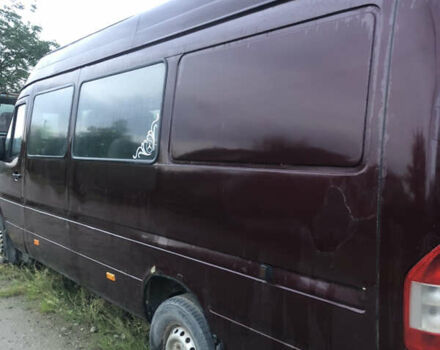 Красный Мерседес Sprinter, объемом двигателя 2.7 л и пробегом 234 тыс. км за 5333 $, фото 3 на Automoto.ua