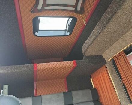 Красный Мерседес Sprinter, объемом двигателя 0 л и пробегом 500 тыс. км за 14000 $, фото 6 на Automoto.ua