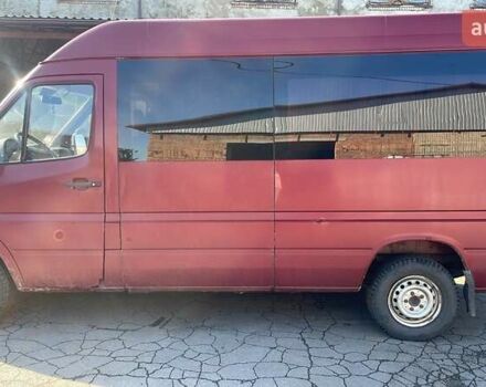 Красный Мерседес Sprinter, объемом двигателя 2.15 л и пробегом 357 тыс. км за 6500 $, фото 9 на Automoto.ua