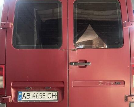 Красный Мерседес Sprinter, объемом двигателя 2.15 л и пробегом 357 тыс. км за 6500 $, фото 5 на Automoto.ua