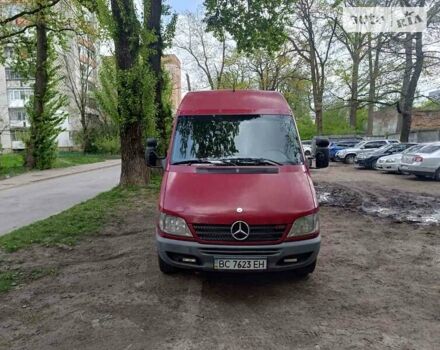 Красный Мерседес Sprinter, объемом двигателя 0 л и пробегом 533 тыс. км за 7500 $, фото 2 на Automoto.ua