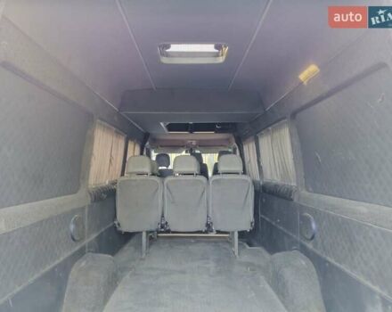 Червоний Мерседес Sprinter, об'ємом двигуна 2.15 л та пробігом 650 тис. км за 9500 $, фото 12 на Automoto.ua