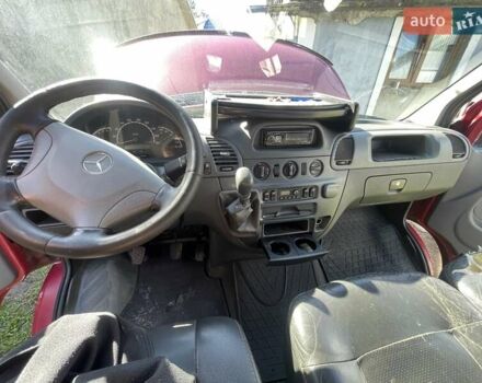Красный Мерседес Sprinter, объемом двигателя 2.69 л и пробегом 875 тыс. км за 10500 $, фото 9 на Automoto.ua