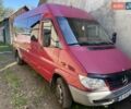 Красный Мерседес Sprinter, объемом двигателя 2.69 л и пробегом 875 тыс. км за 10500 $, фото 3 на Automoto.ua