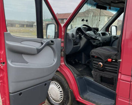 Червоний Мерседес Sprinter, об'ємом двигуна 2.69 л та пробігом 213 тис. км за 9300 $, фото 7 на Automoto.ua