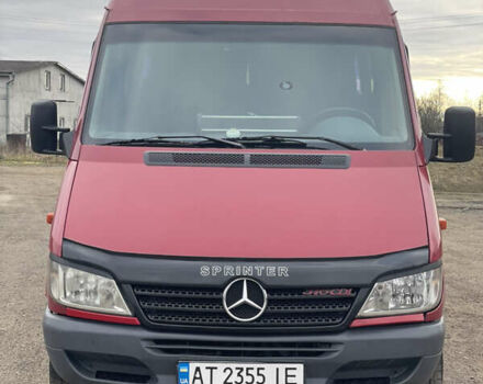 Червоний Мерседес Sprinter, об'ємом двигуна 2.69 л та пробігом 213 тис. км за 9300 $, фото 6 на Automoto.ua