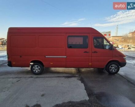 Красный Мерседес Sprinter, объемом двигателя 2.7 л и пробегом 490 тыс. км за 8500 $, фото 3 на Automoto.ua