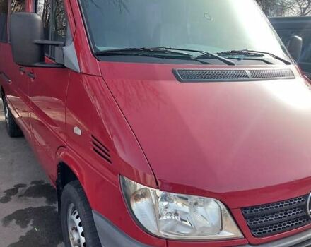 Красный Мерседес Sprinter, объемом двигателя 2.7 л и пробегом 610 тыс. км за 12200 $, фото 2 на Automoto.ua
