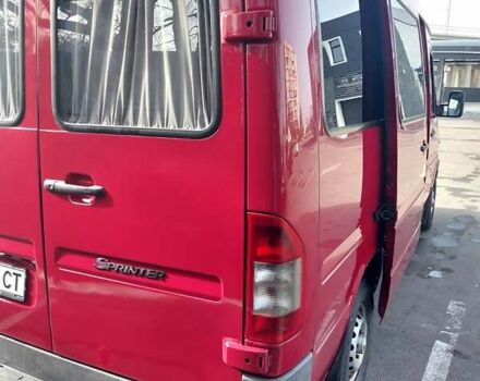 Красный Мерседес Sprinter, объемом двигателя 2.7 л и пробегом 610 тыс. км за 12200 $, фото 21 на Automoto.ua