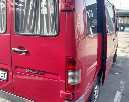 Красный Мерседес Sprinter, объемом двигателя 2.7 л и пробегом 610 тыс. км за 12500 $, фото 21 на Automoto.ua