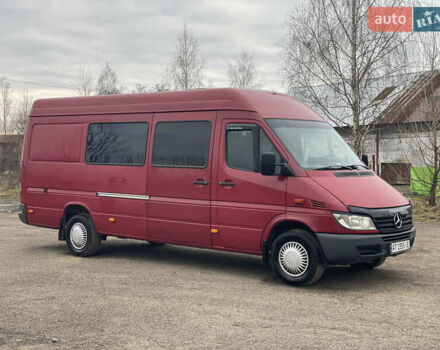 Червоний Мерседес Sprinter, об'ємом двигуна 2.69 л та пробігом 213 тис. км за 9300 $, фото 5 на Automoto.ua