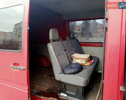 Красный Мерседес Sprinter, объемом двигателя 2.2 л и пробегом 5 тыс. км за 7000 $, фото 4 на Automoto.ua