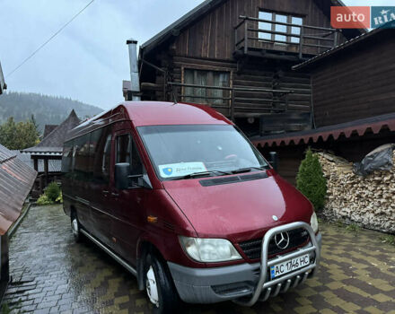 Красный Мерседес Sprinter, объемом двигателя 2.69 л и пробегом 540 тыс. км за 13000 $, фото 5 на Automoto.ua
