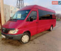 Красный Мерседес Sprinter, объемом двигателя 2.69 л и пробегом 100 тыс. км за 7350 $, фото 3 на Automoto.ua